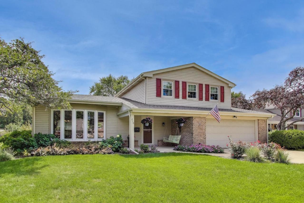 219 E Reseda Pkwy., Palatine, IL 60067