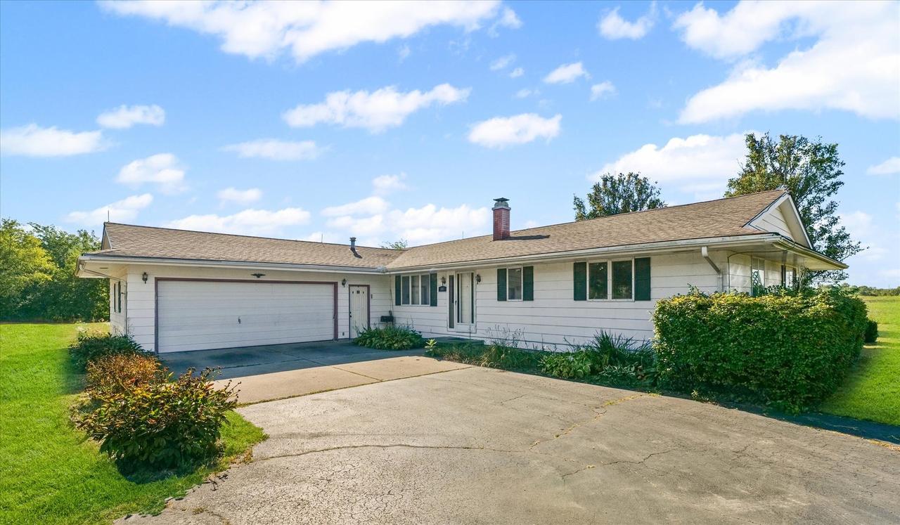 107 Walnut St., Penfield, IL 61862