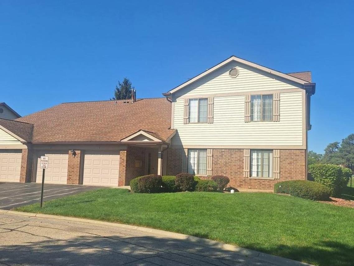 4242 Pheasant Trail Ct. #1, Arlington Heights, IL 60004
