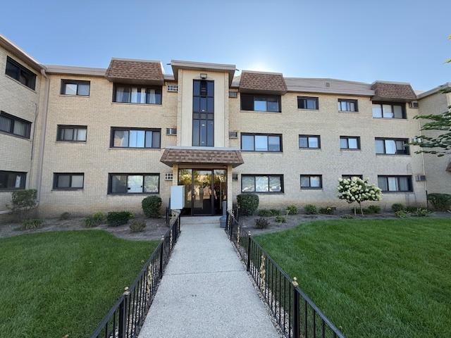9631 Brandy Ct. #7, Des Plaines, IL 60016