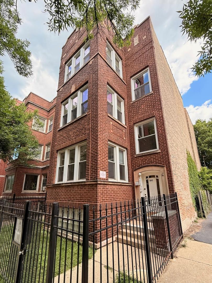 6843 S Cornell Ave., Chicago, IL 60649