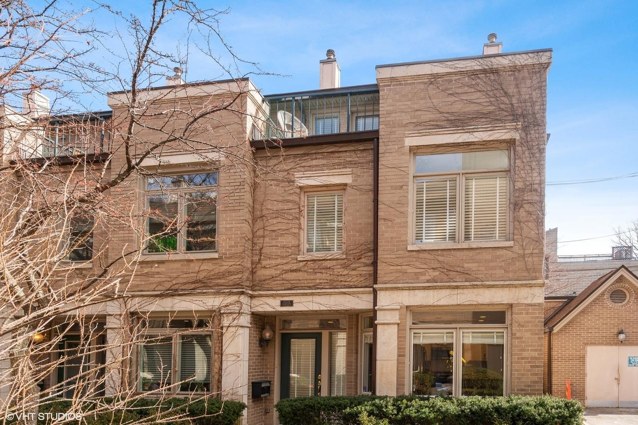 2733 N Janssen Ave. #B, Chicago, IL 60614