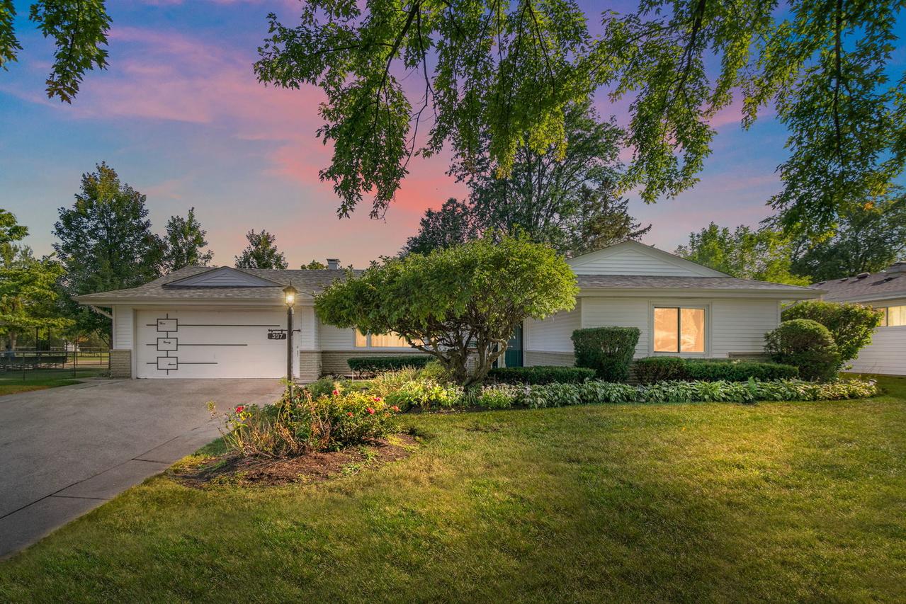 397 W Walnut Ave., Des Plaines, IL 60016