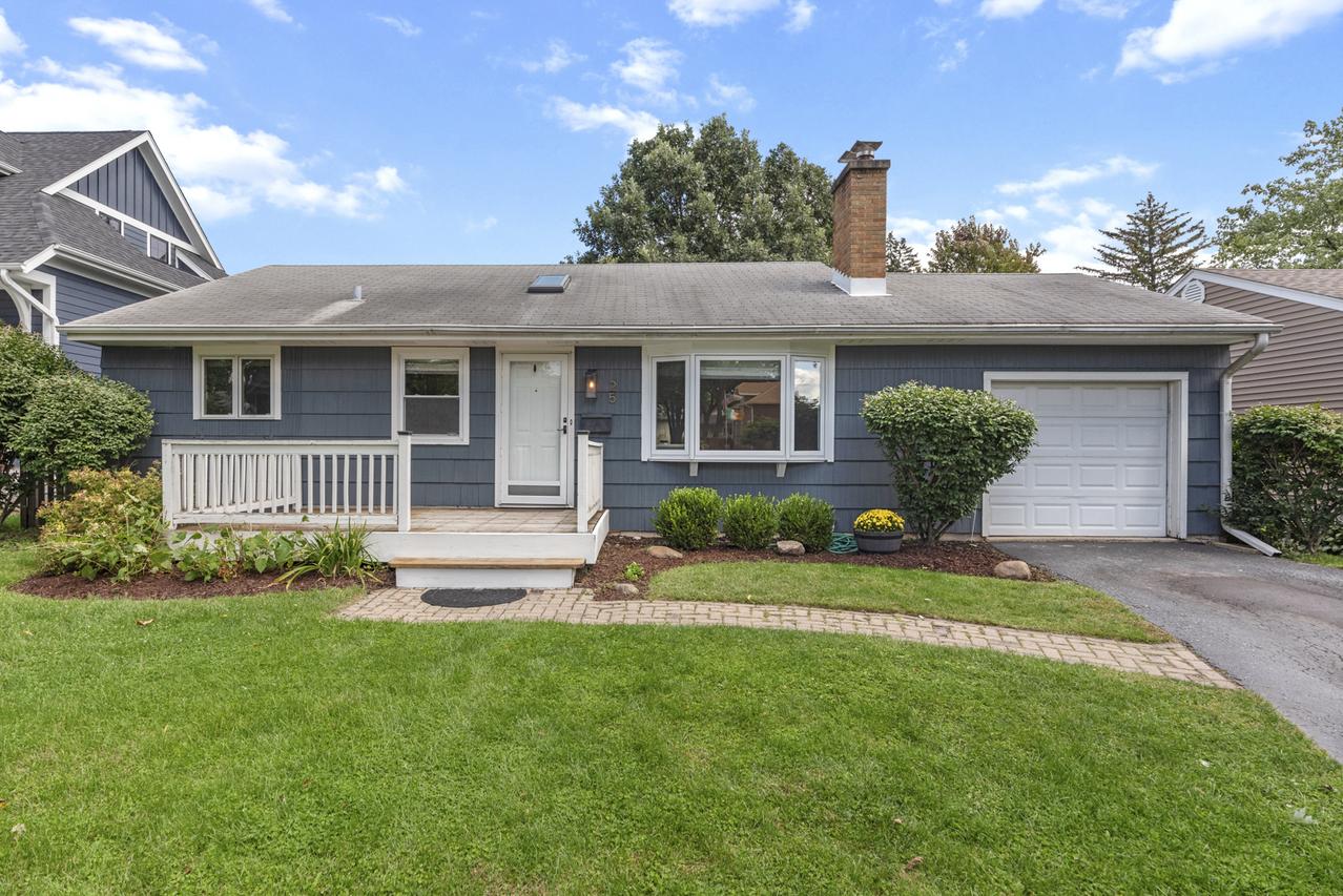 25 N Washington St., Westmont, IL 60559