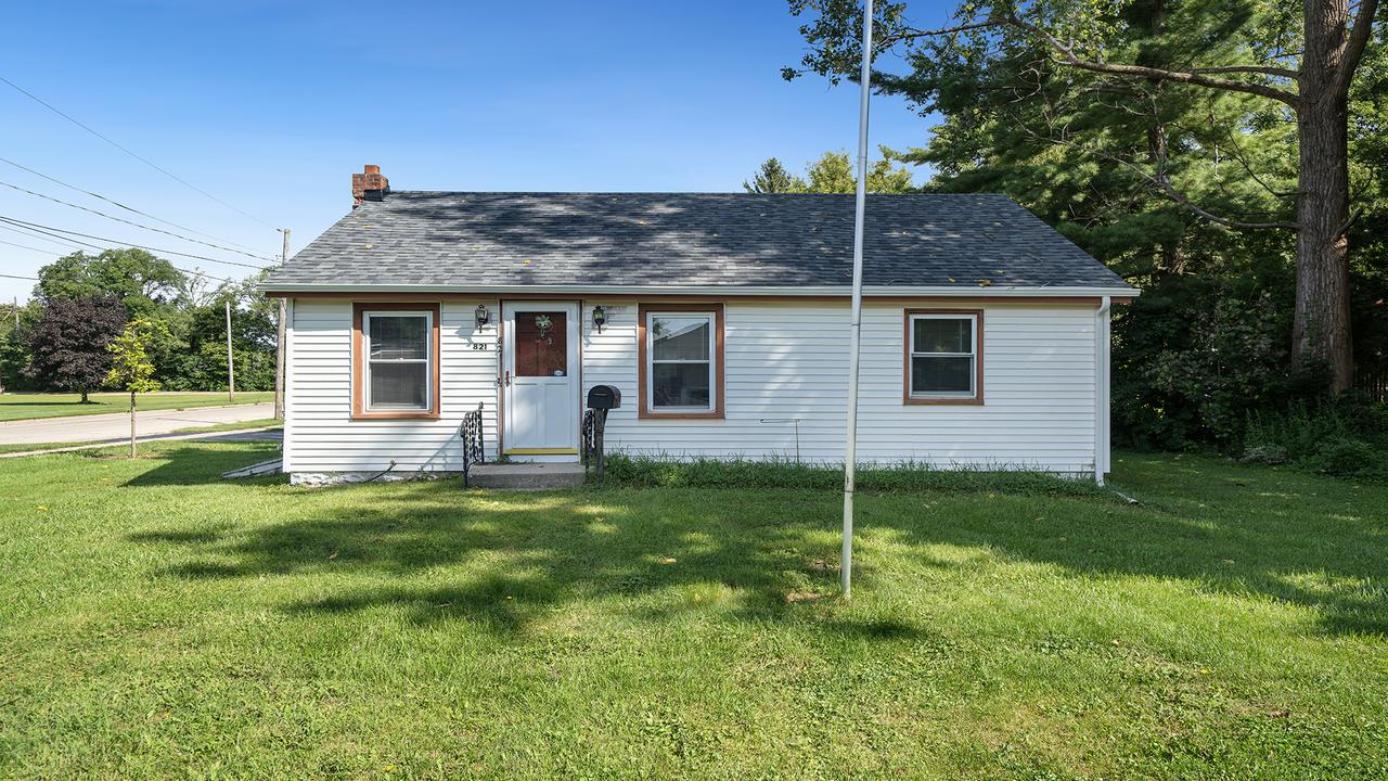 821 W Perry St., Belvidere, IL 61008