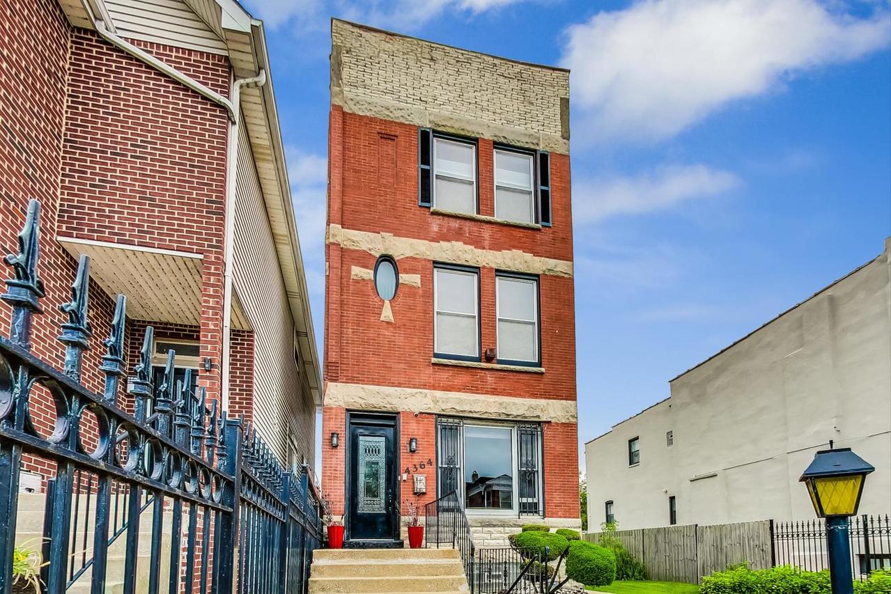 4364 S Oakenwald Ave., Chicago, IL 60653
