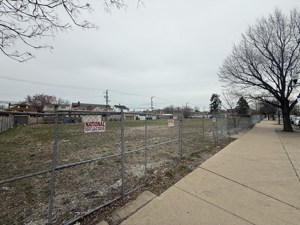 3700 W 63rd St., Chicago, IL 60629