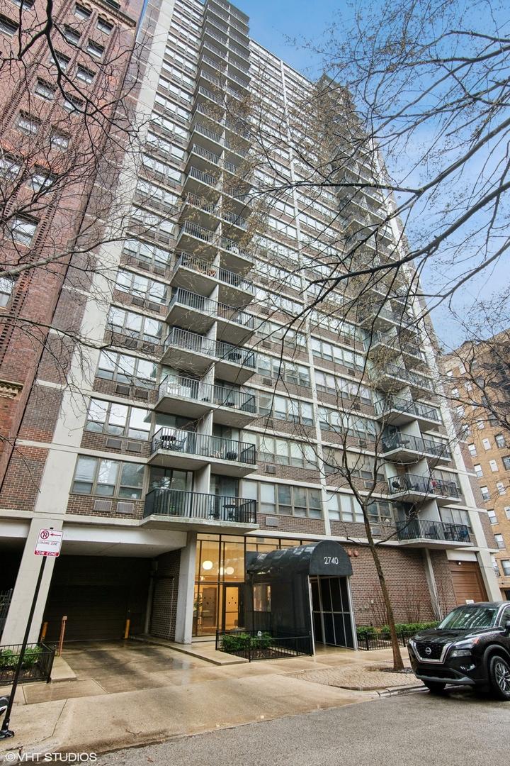 2740 N Pine Grove Ave. #13C, Chicago, IL 60614