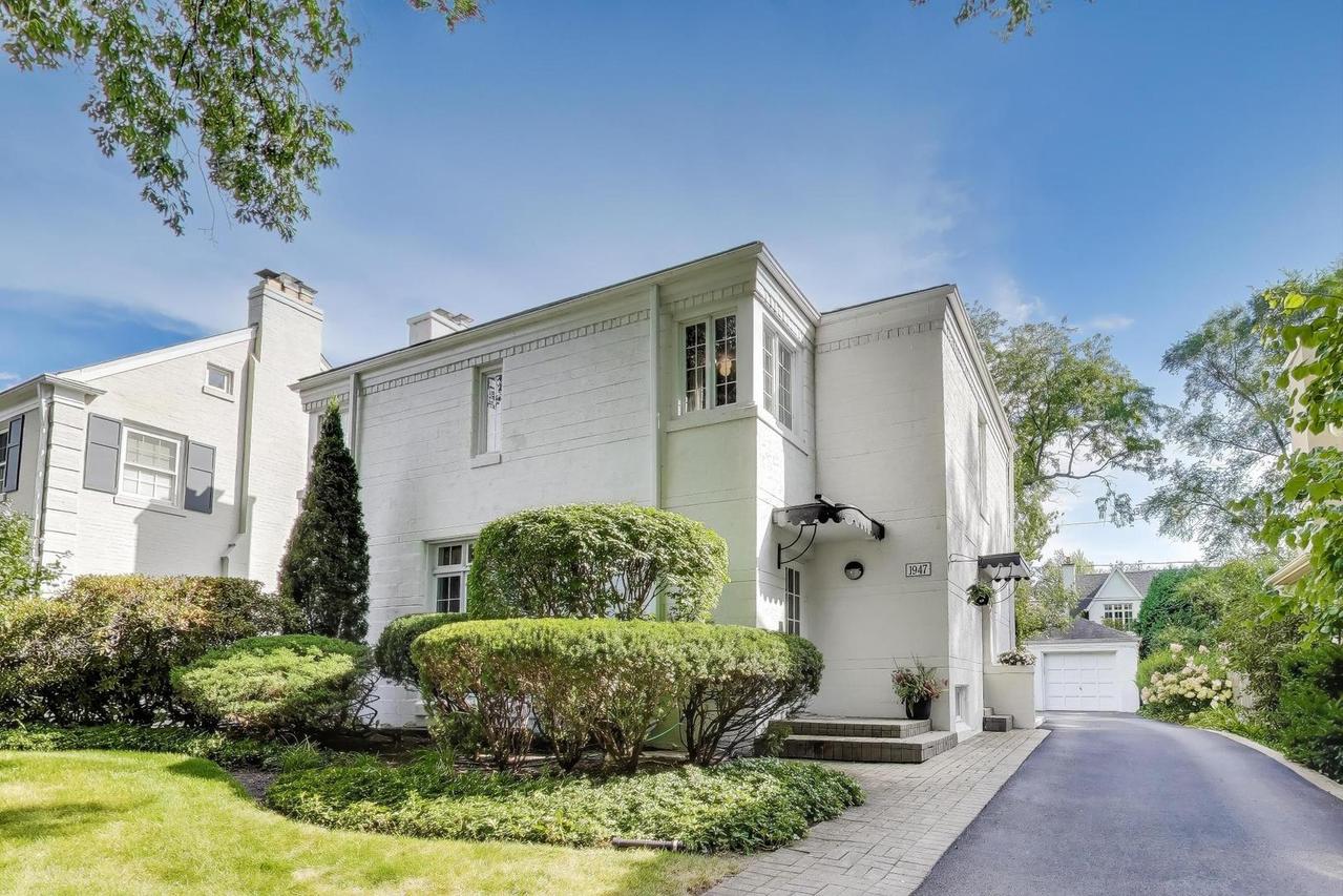 1947 Kenilworth Ave., Wilmette, IL 60091