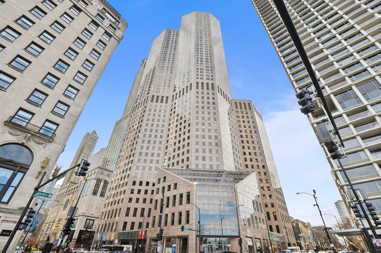 950 N Michigan Ave. #4103, Chicago, IL 60611