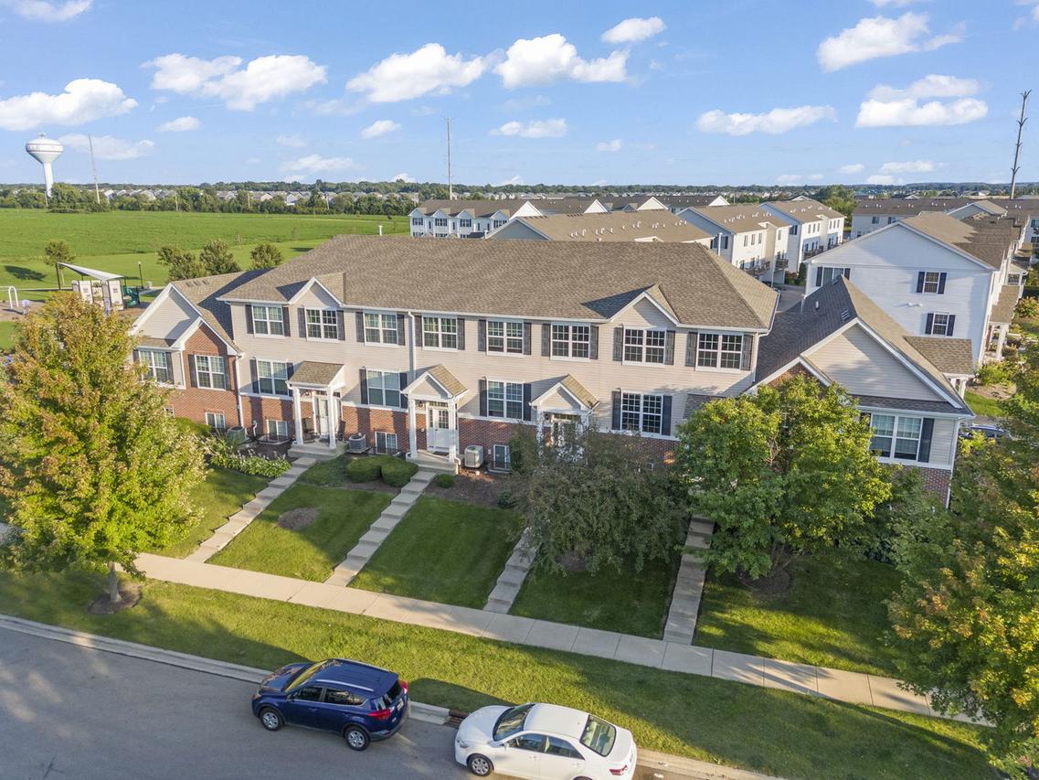 2234 Beresford Dr., Yorkville, IL 60560