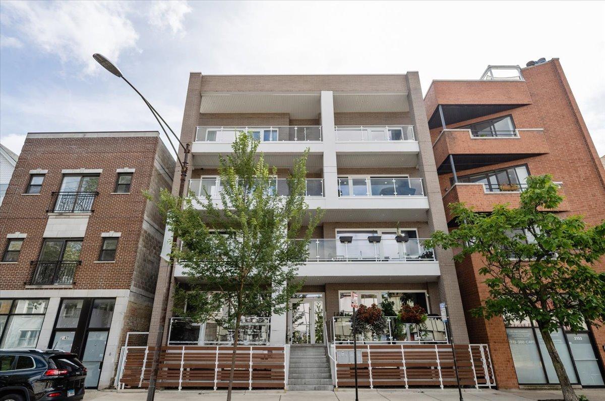 2149 W Belmont Ave. #3W, Chicago, IL 60618