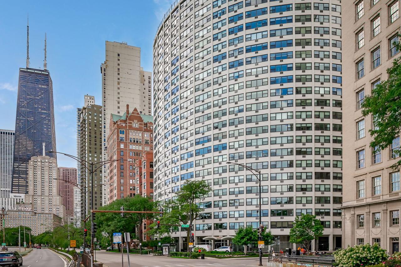 1150 N Lake Shore Dr. #20E, Chicago, IL 60611