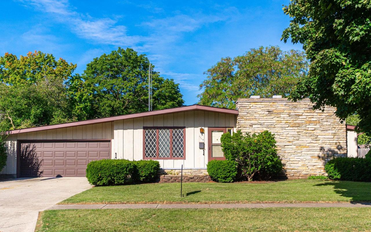 1113 Gifford St., Dekalb, IL 60115