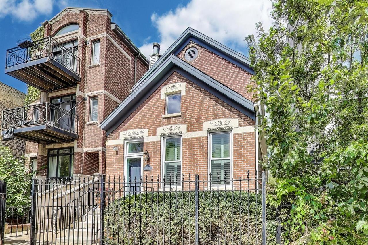 1920 W Armitage St., Chicago, IL 60622