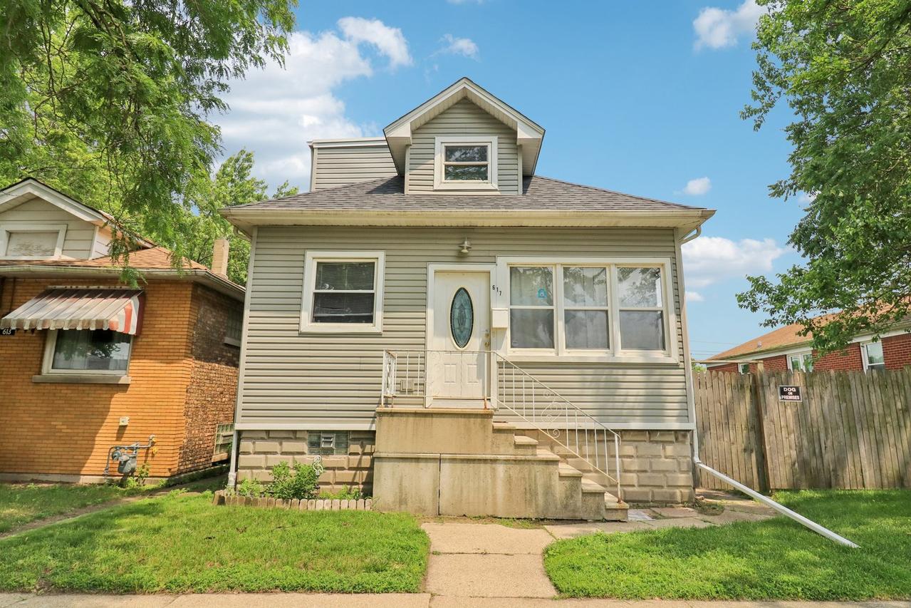 617 Hirsch Ave., Calumet City, IL 60409