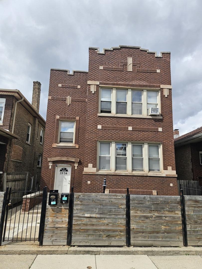 7934 S Loomis Blvd., Chicago, IL 60620