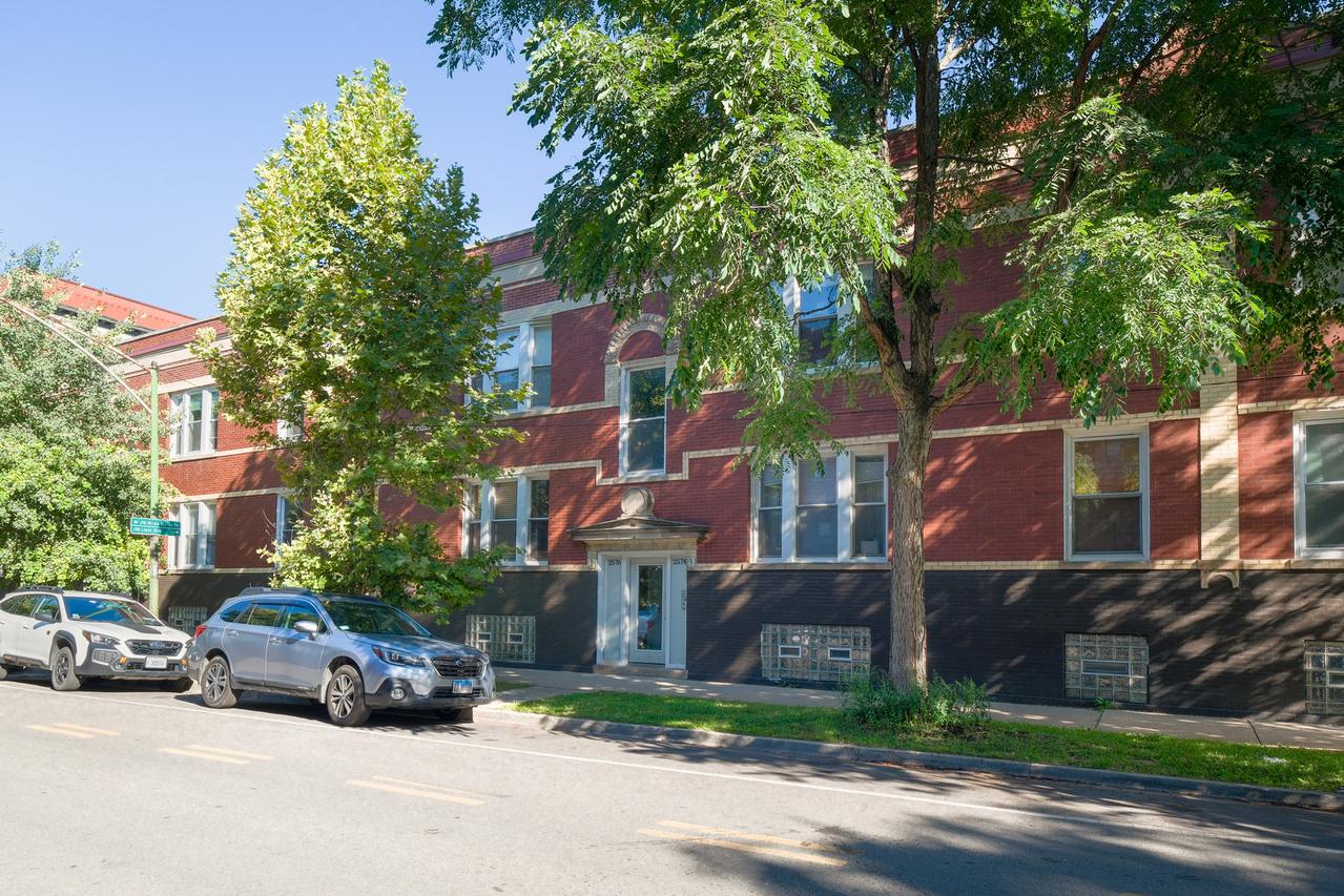 2578 W Lyndale St. #2, Chicago, IL 60647