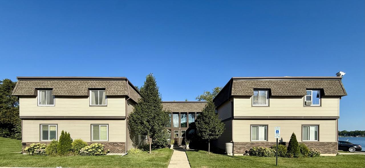 129 E Mill St. #202, Wauconda, IL 60084