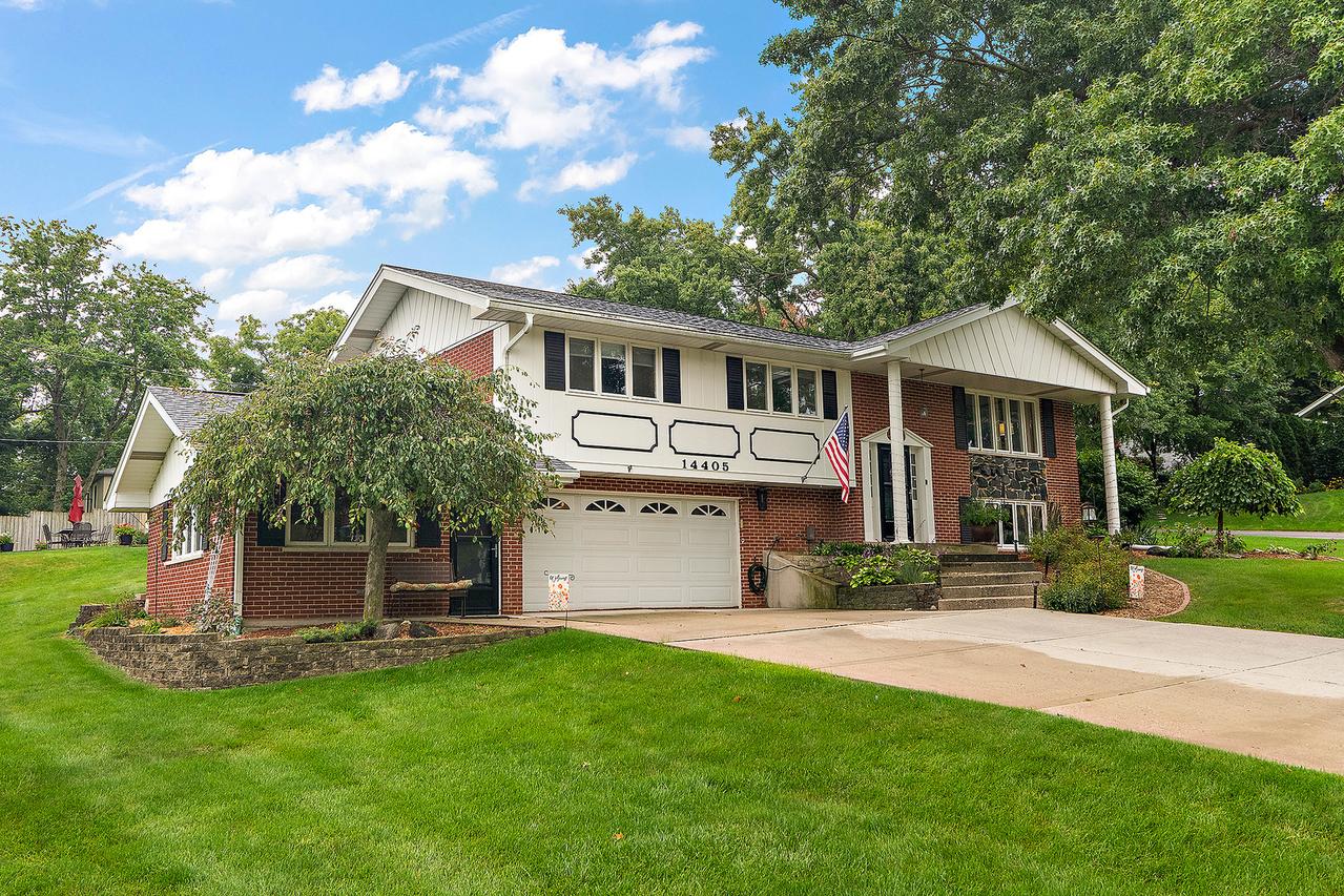 14405 Greenland Ave., Orland Park, IL 60462