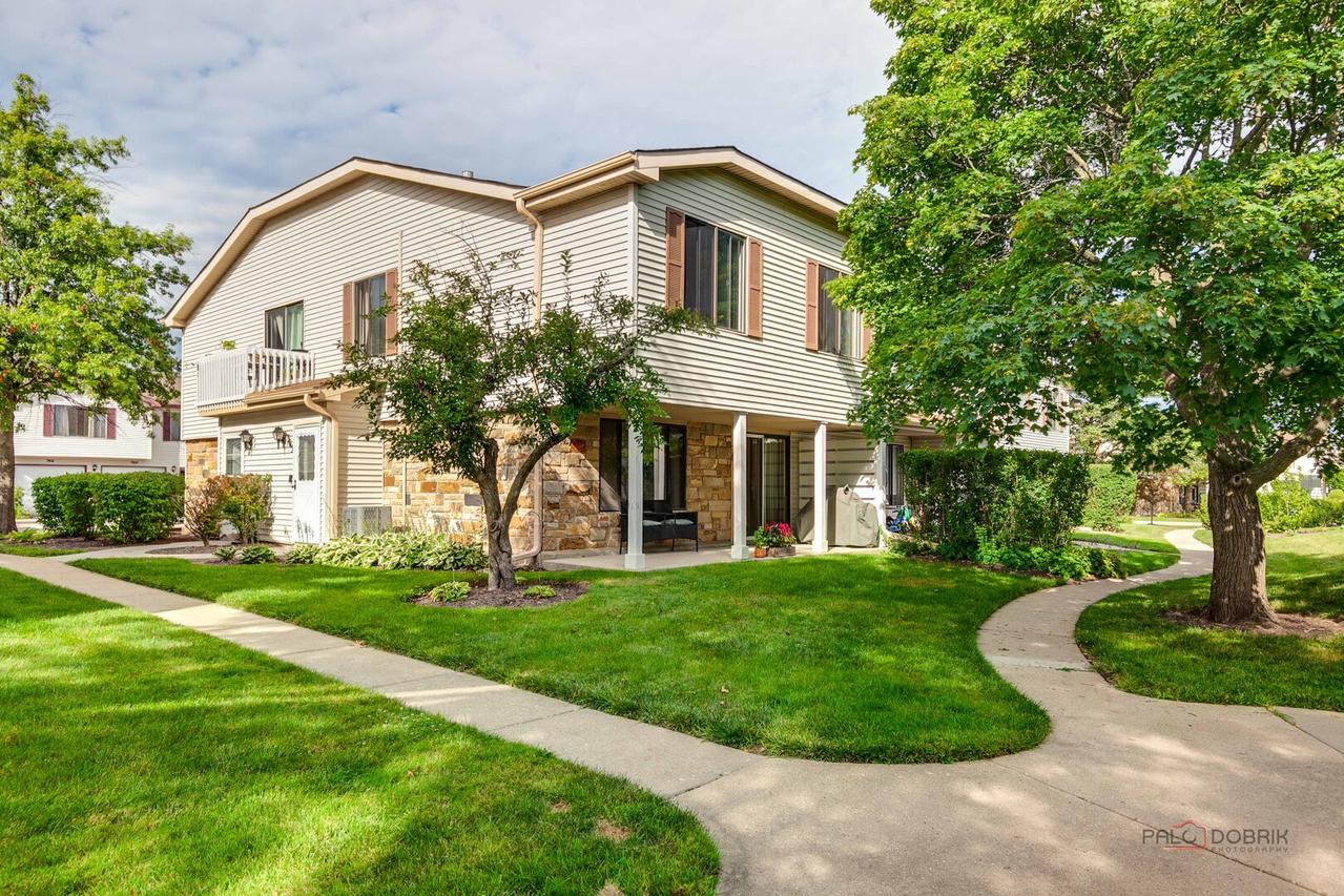 365 Jefferson Ct., Vernon Hills, IL 60061