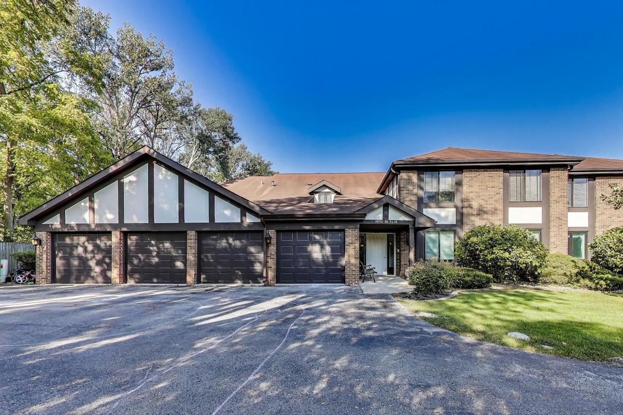 5836 Doe Cir. #1-1, Westmont, IL 60559