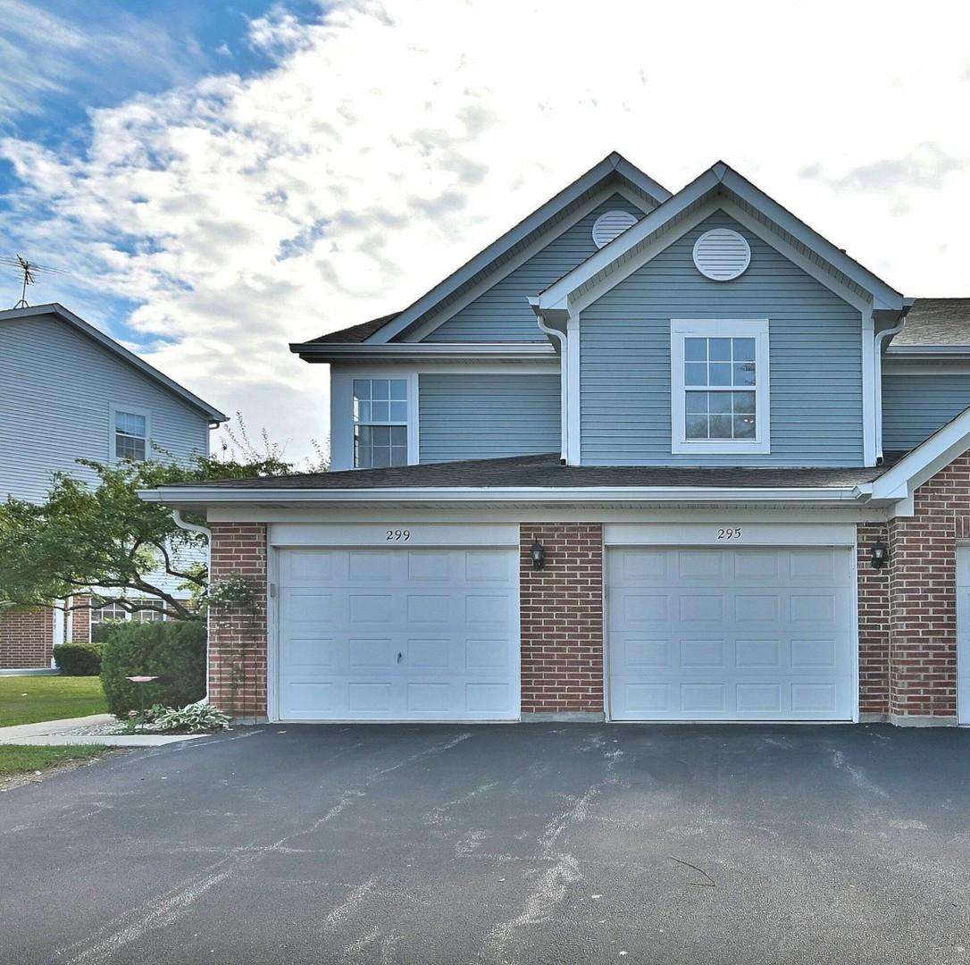 295 Ashbury Ln., Roselle, IL 60172
