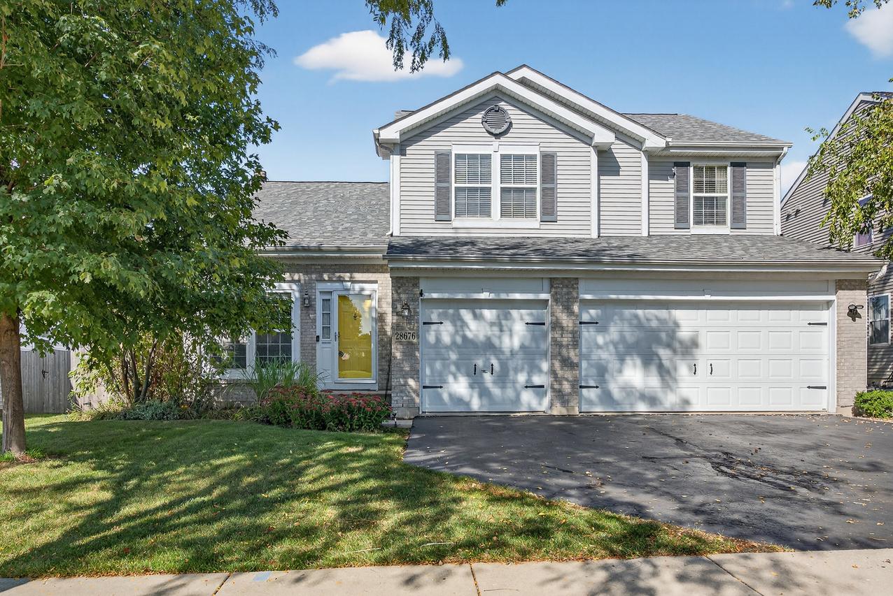 28676 W Schlesser Dr., Lakemoor, IL 60051