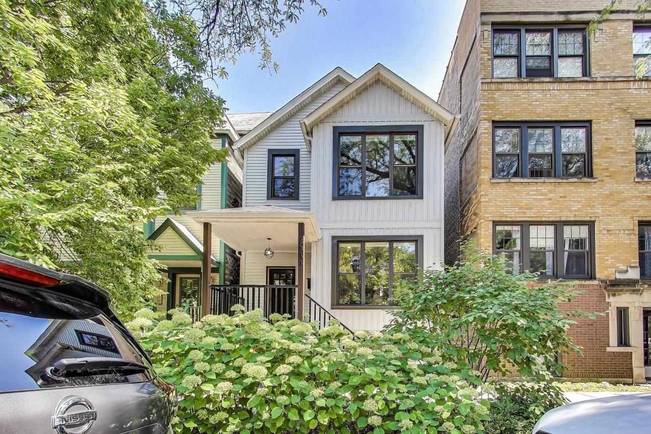 3053 N Racine Ave., Chicago, IL 60657