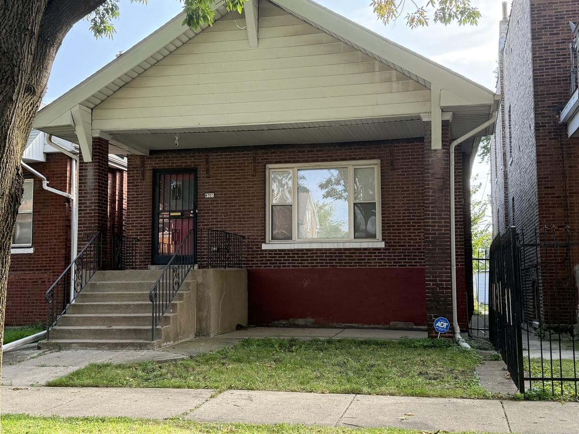 6725 S Indiana Ave., Chicago, IL 60637