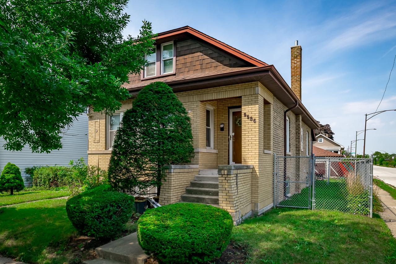 5526 N Nordica Ave., Chicago, IL 60656