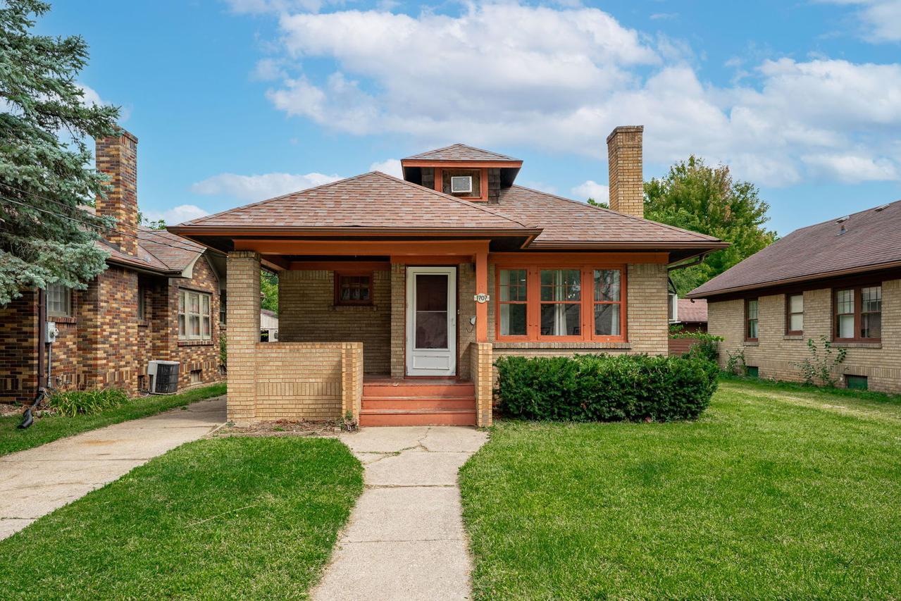 1707 Tacoma Ave., Rockford, IL 61103