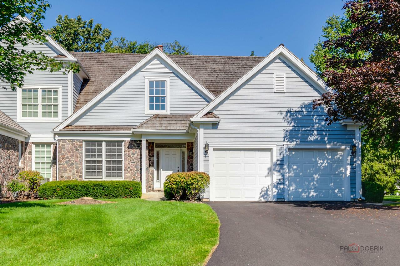 500 Andover Ct., Lake Forest, IL 60045