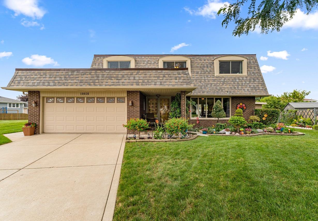 10926 Circle Ct., Palos Hills, IL 60465