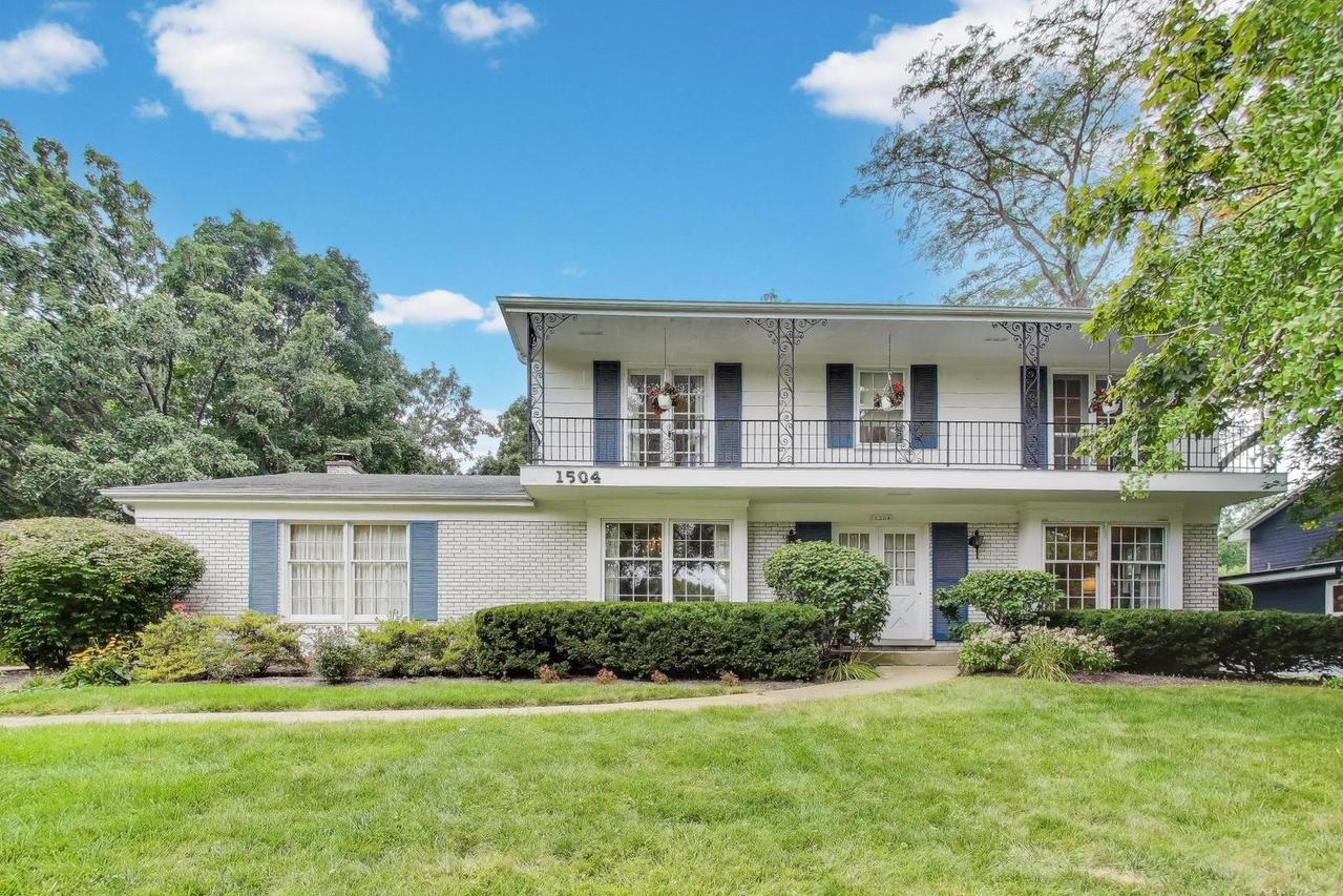 1504 Wincanton Dr., Deerfield, IL 60015