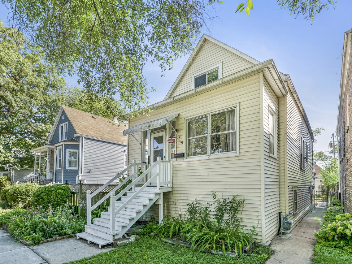 1313 Harvey Ave., Berwyn, IL 60402