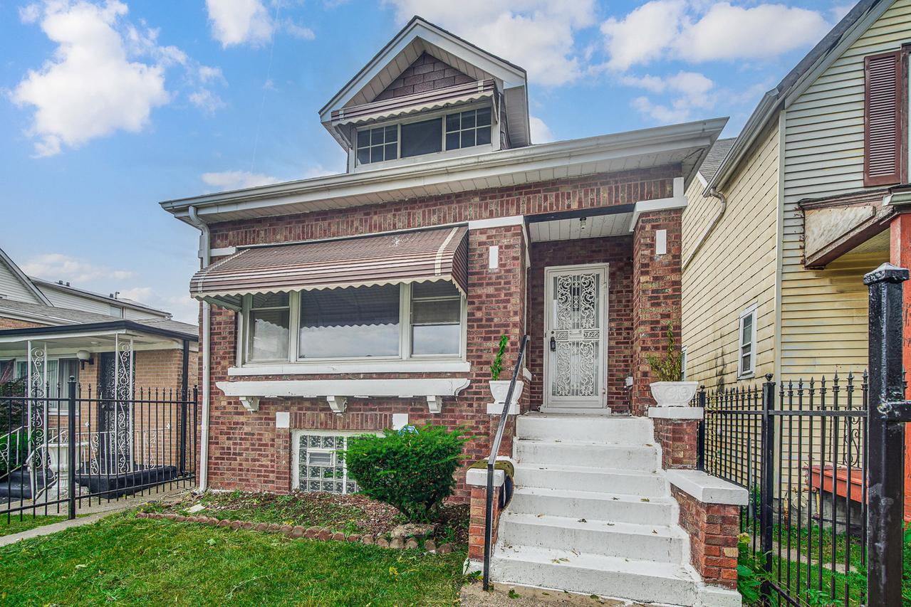 8940 S Emerald Ave., Chicago, IL 60620