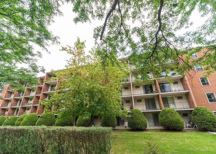 255 S West Ave. #413, Elmhurst, IL 60126