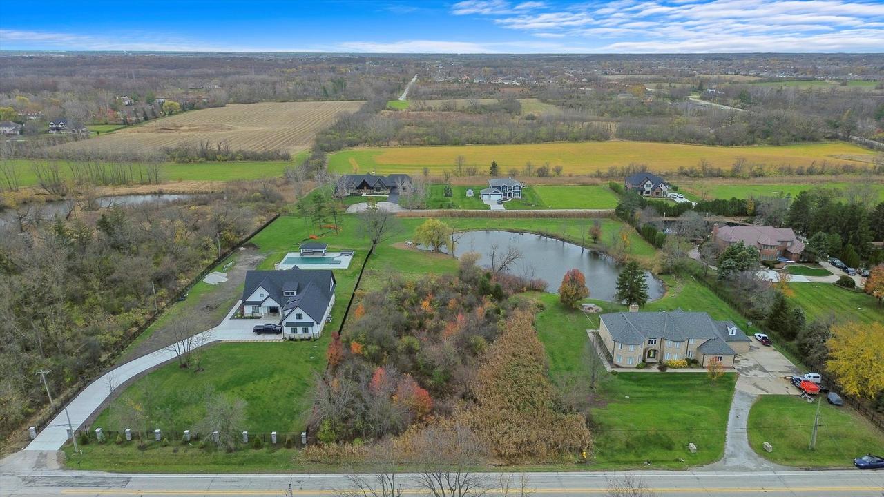11000 W 131st St., Palos Park, IL 60464