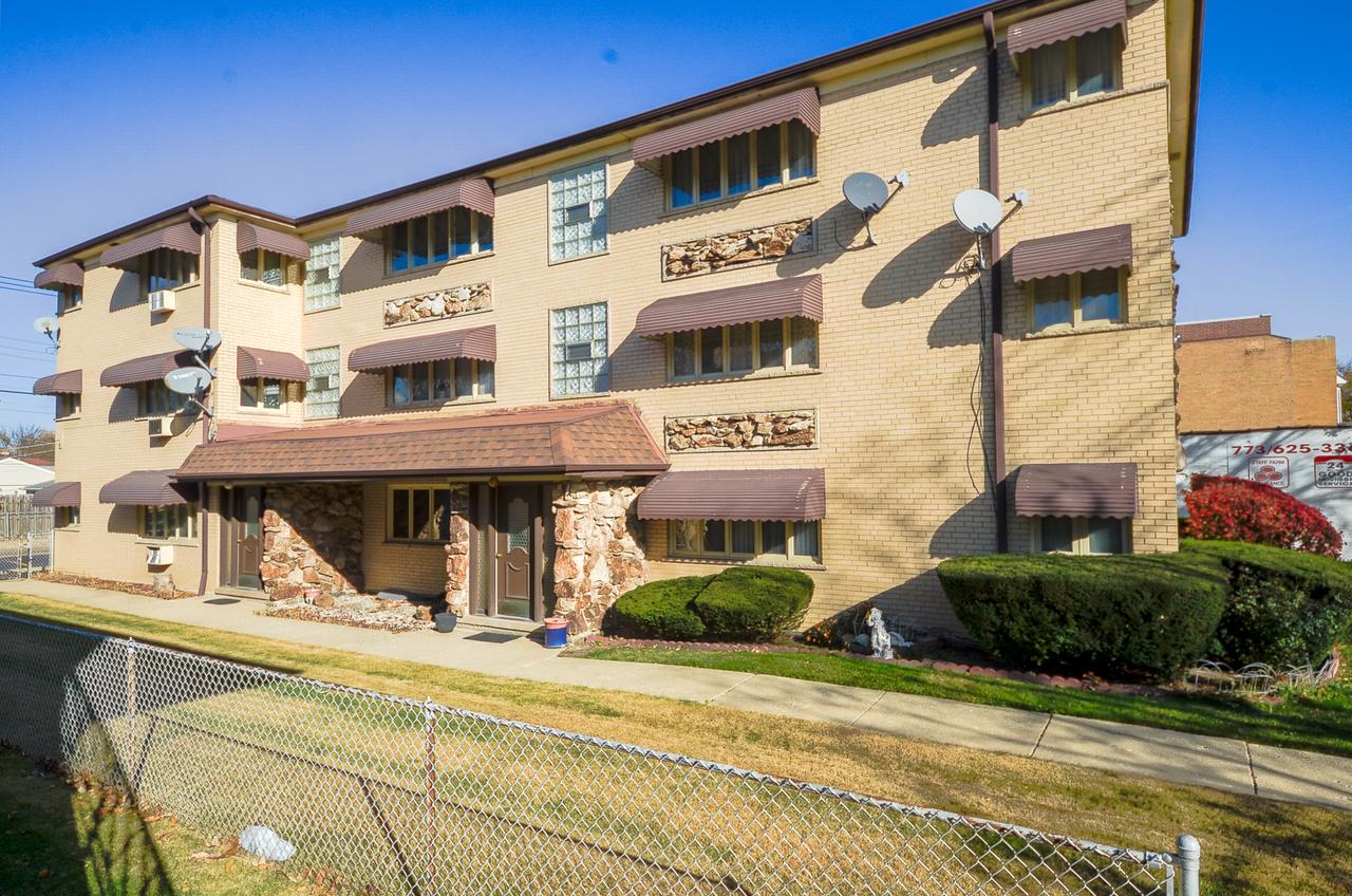 8216 W Belmont Ave. #2N, Chicago, IL 60634