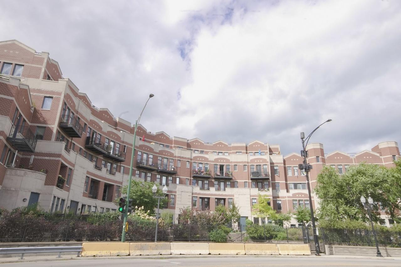 7756 N Sheridan Rd. #16, Chicago, IL 60626