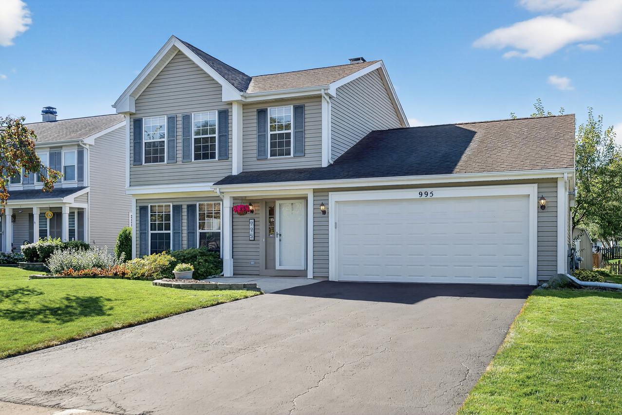 995 Longford Rd., Bartlett, IL 60103