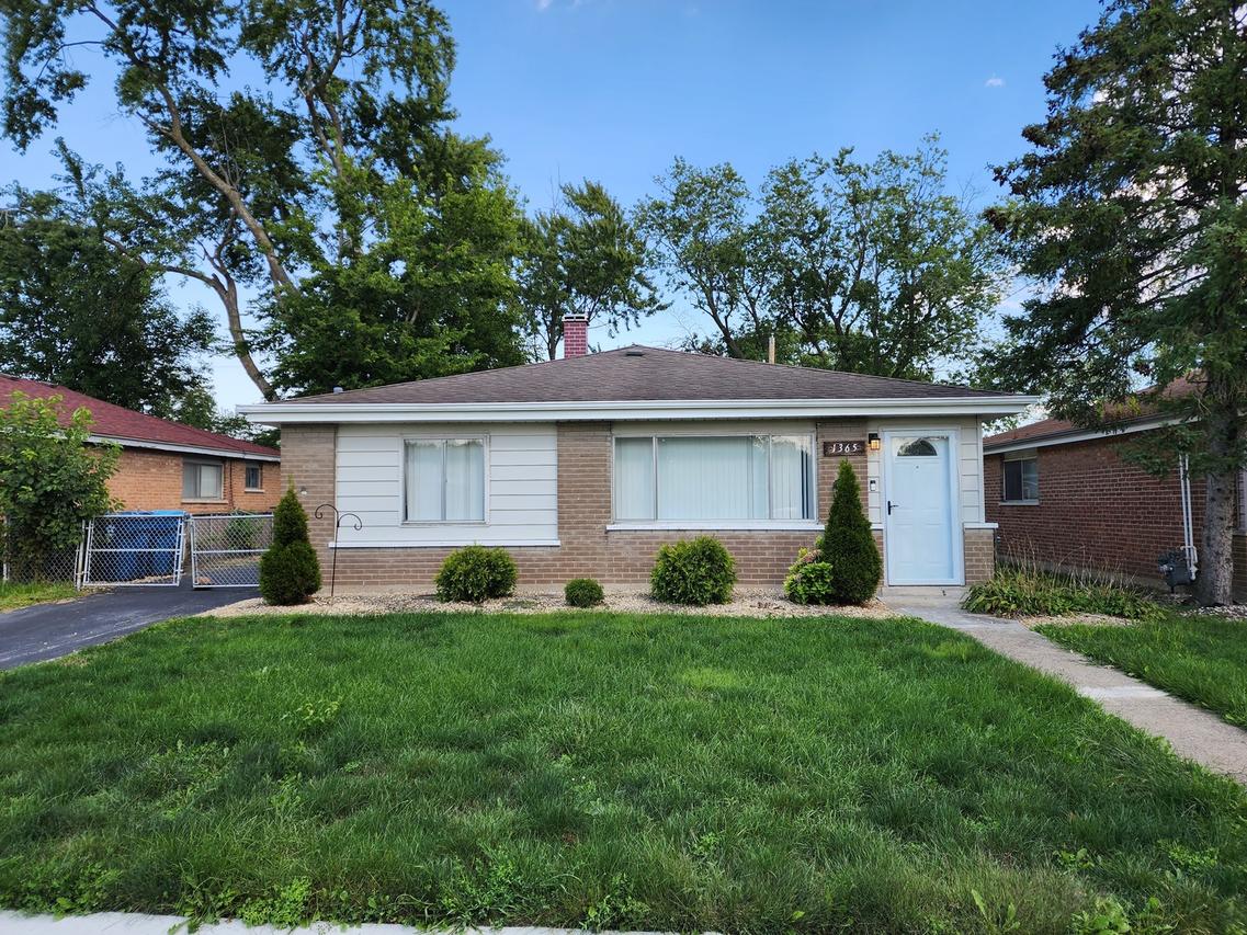 1365 Imperial Ave., Calumet City, IL 60409