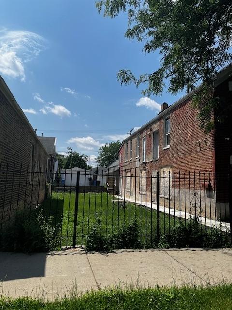2909 W 25th St., Chicago, IL 60623