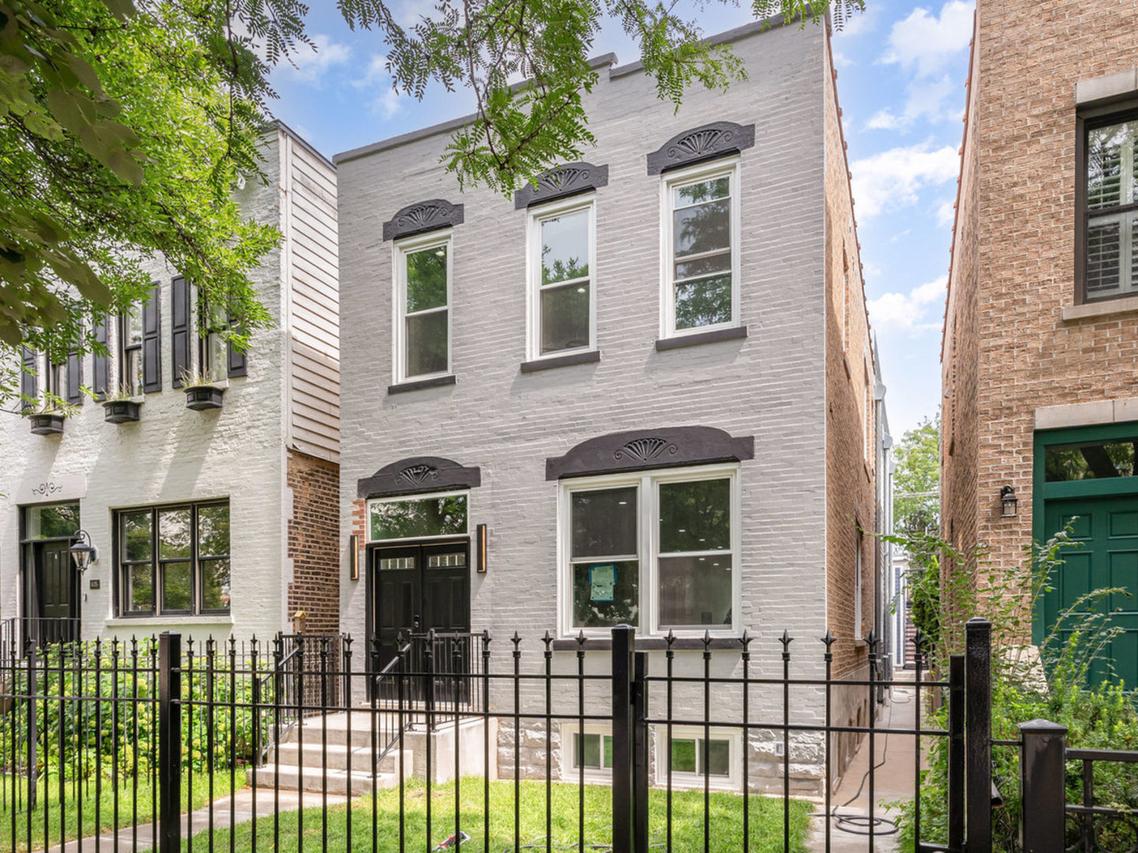 1433 N Oakley Blvd., Chicago, IL 60622