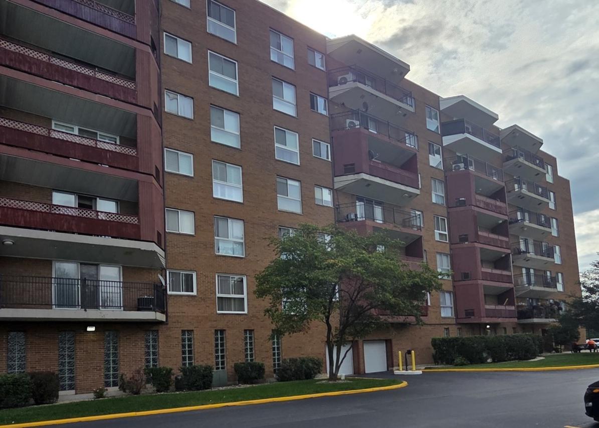300 Park Ave. #639, Calumet City, IL 60409
