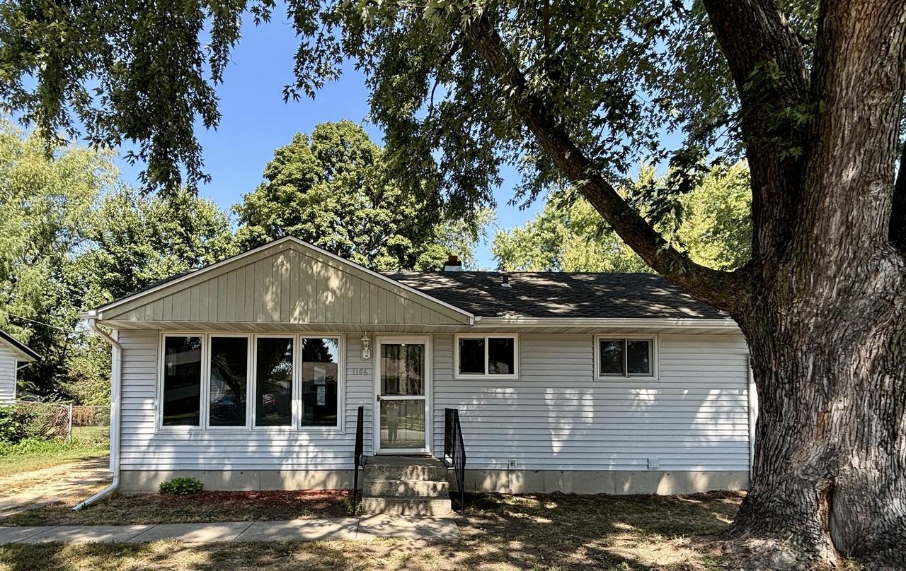 1106 Colonial Dr., Machesney Park, IL 61115