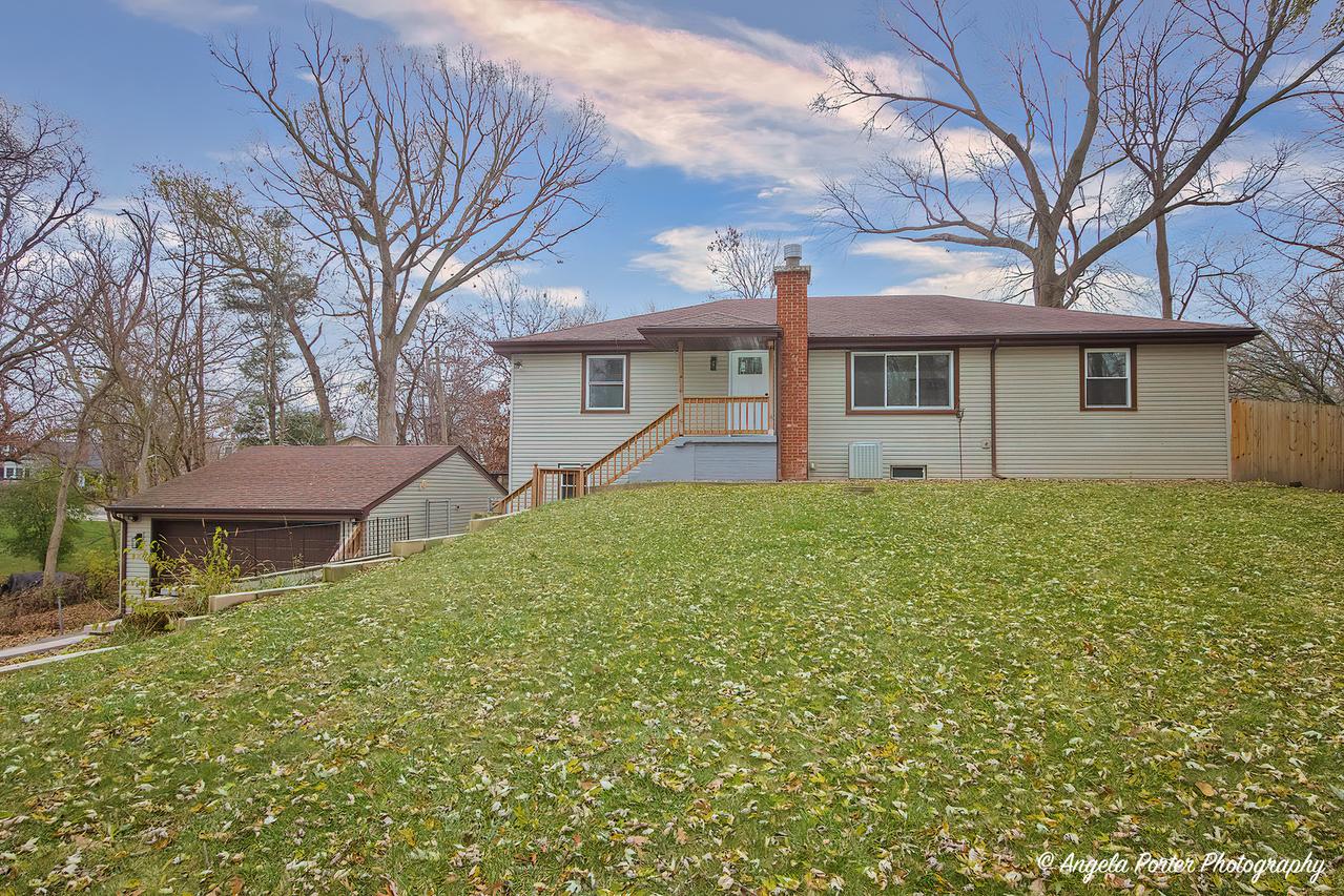 7719 Oak Dr., Wonder Lake, IL 60097