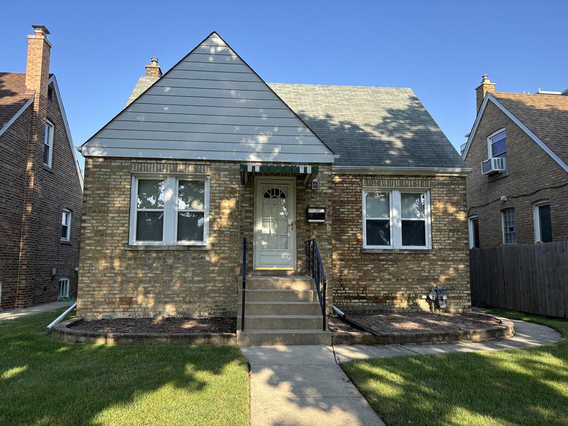 1625 N 73rd Ct., Elmwood Park, IL 60707