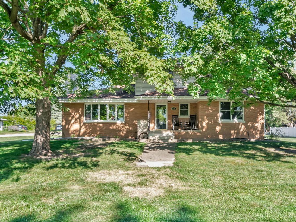 395 N Kankakee St., Coal City, IL 60416